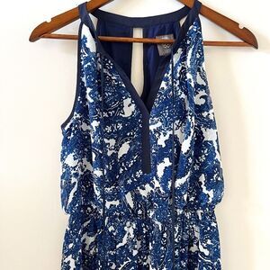 Vince Camuto Sleeveless Halter Chiffon Maxi Dress In Blue Paisley Size 4